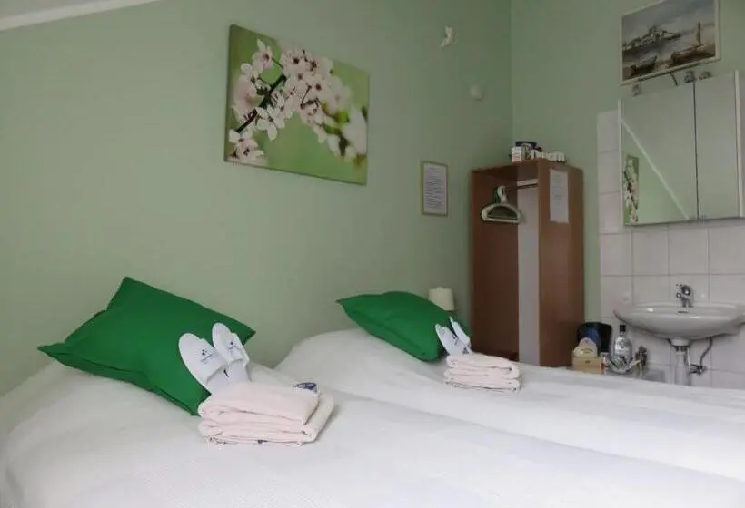 Standard-huone Jaettu Kylpyhuone, Rene's B&b