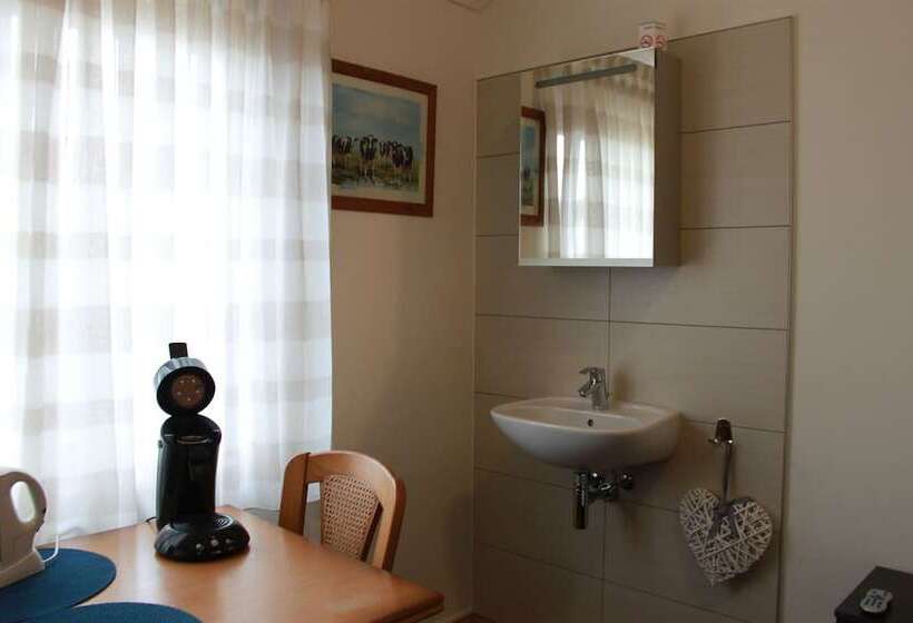 חדר סטנדרט, Rene's B&b