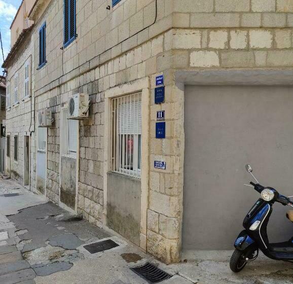 スタンダードスタジオ, Stipan Studio & Room