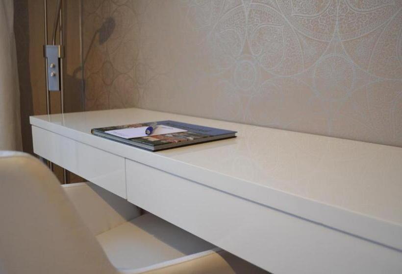 Номер Superior, Wictoria