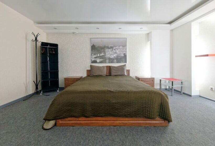 스위트, Lait Hotel On Bebelya