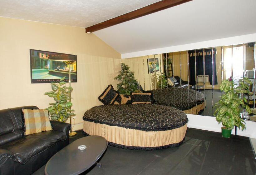 Люкс, Motel Iberville