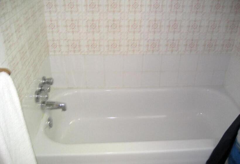 Номер Стандарт, Motel Iberville