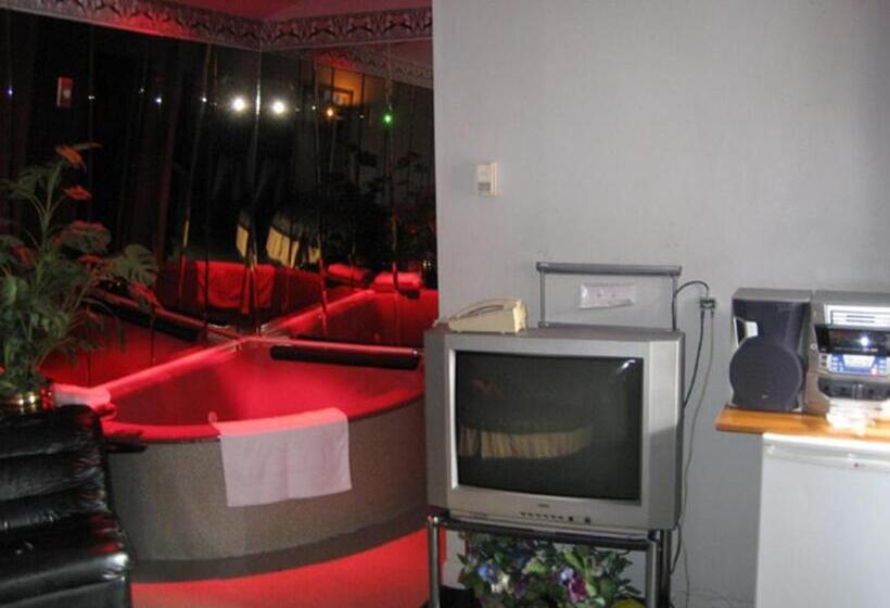 Люкс, Motel Iberville