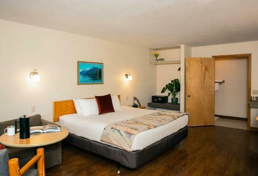 身障者適用キングサイズベッドルーム, Timbers Motel