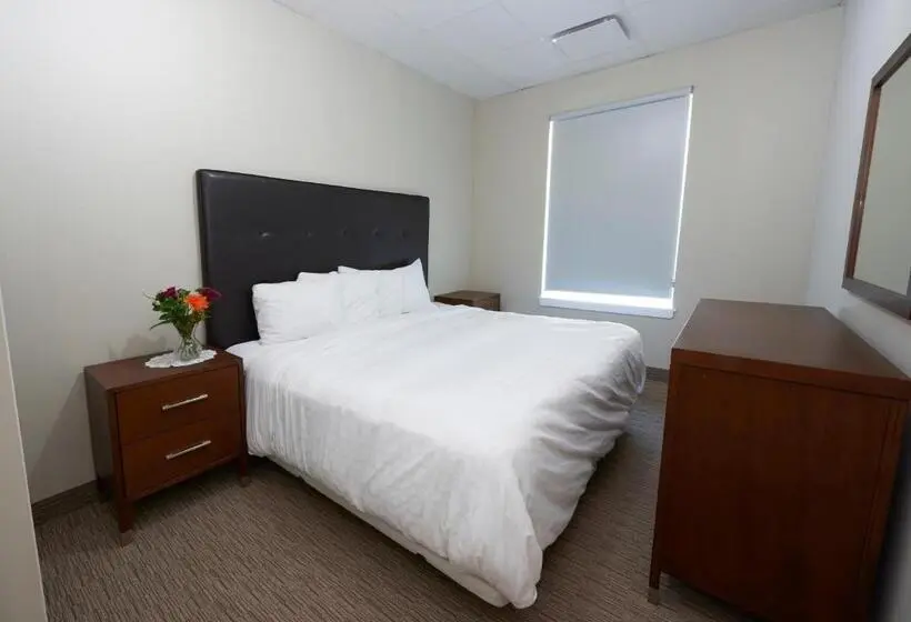 Perhesviitti, Wasaga Riverdocks Hotel Suites