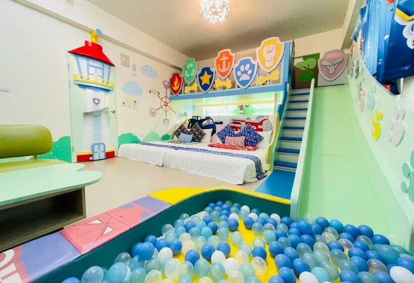 سوئیت جونیور خانوادگی, 芹菜芋頭親子民宿