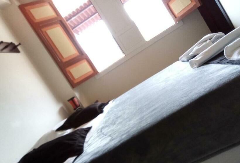 스탠다드 룸, Hostal Casa De Vicente