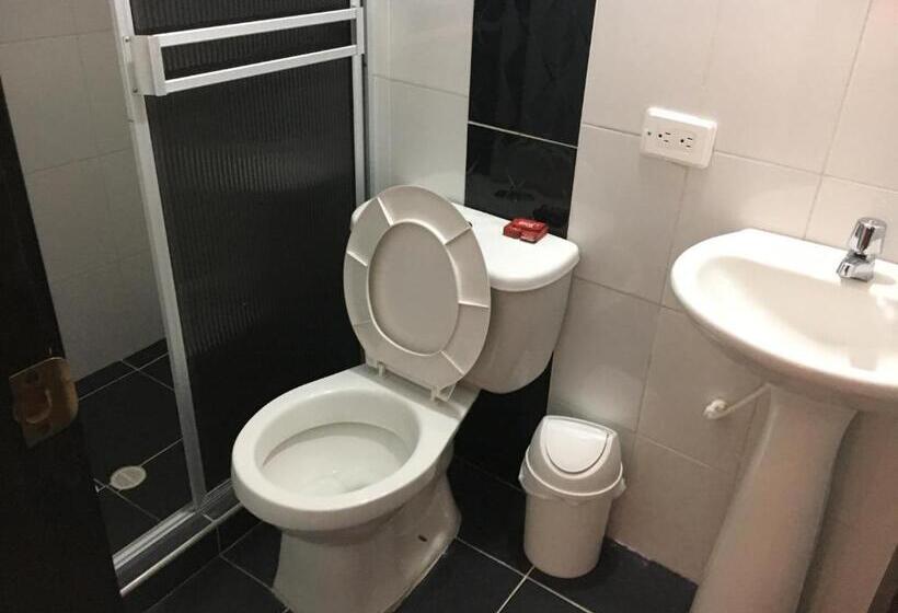 스탠다드 트리플 룸, Hostal Casa De Vicente