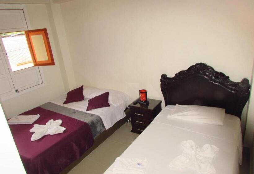 스탠다드 트리플 룸, Hostal Casa De Vicente