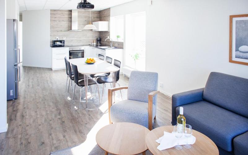 דירת שני חדרים, L Hamnen