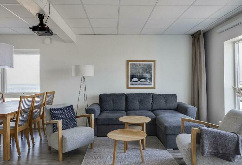 דירת שני חדרים, L Hamnen