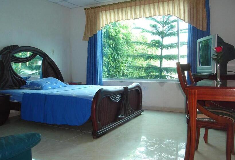 غرفة قياسية, La Cascada   Lago Agrio