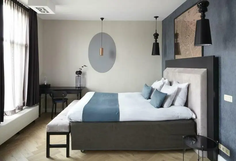 Deluxe Room, No. 377 House