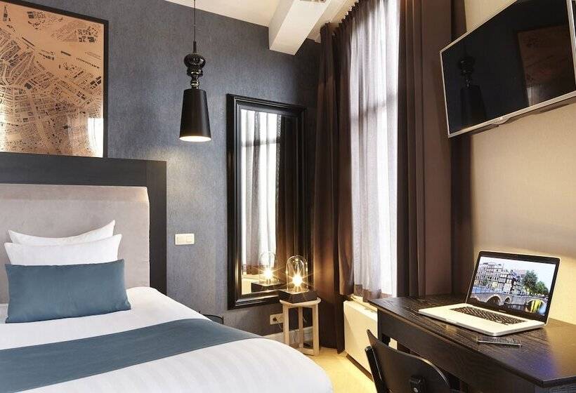 غرفة ديلوكس, No. 377 House