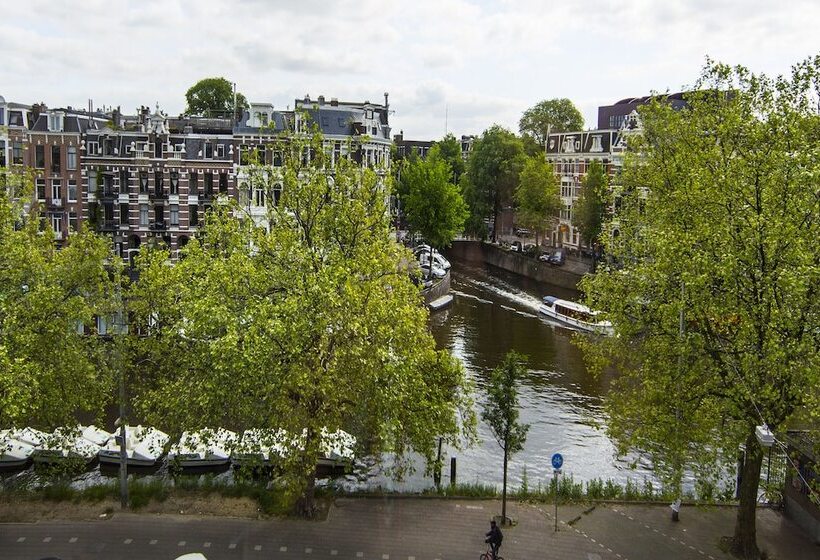 غرفة أساسية فردية, No. 377 House