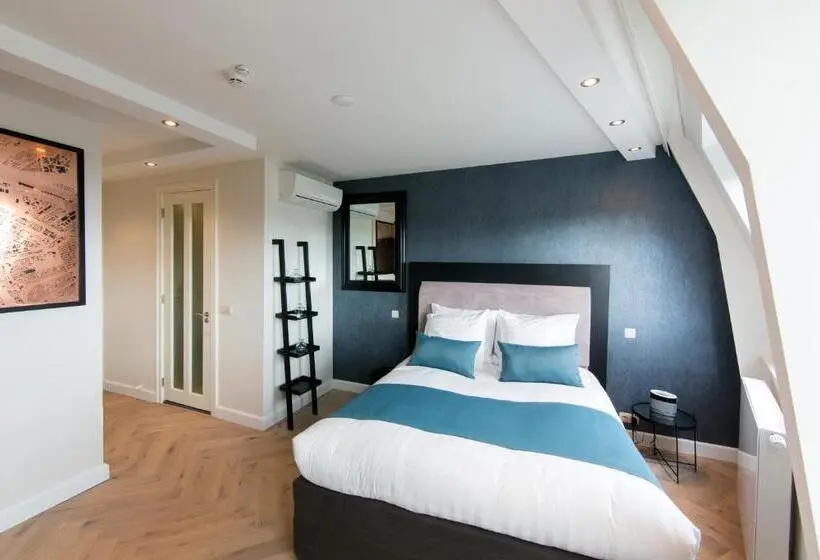 Standard Room City View, No. 377 House