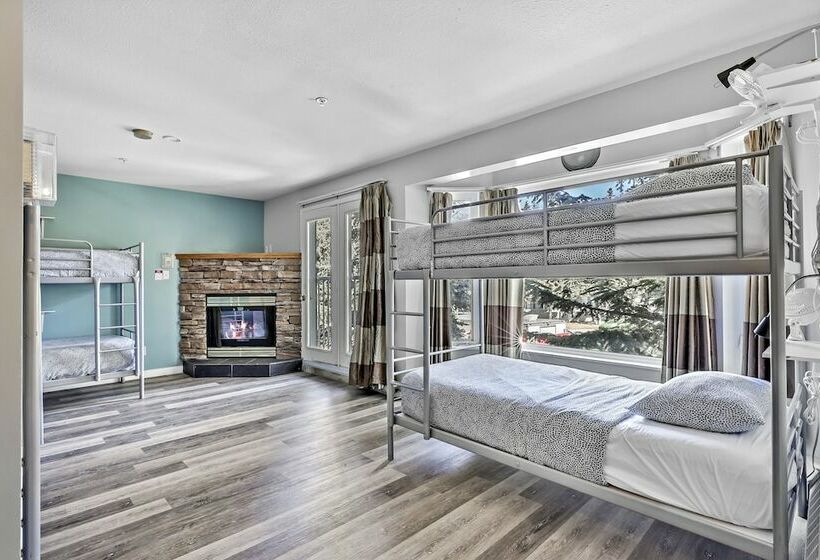 ルームシェアのワンベッド, Samesun Banff Hostel