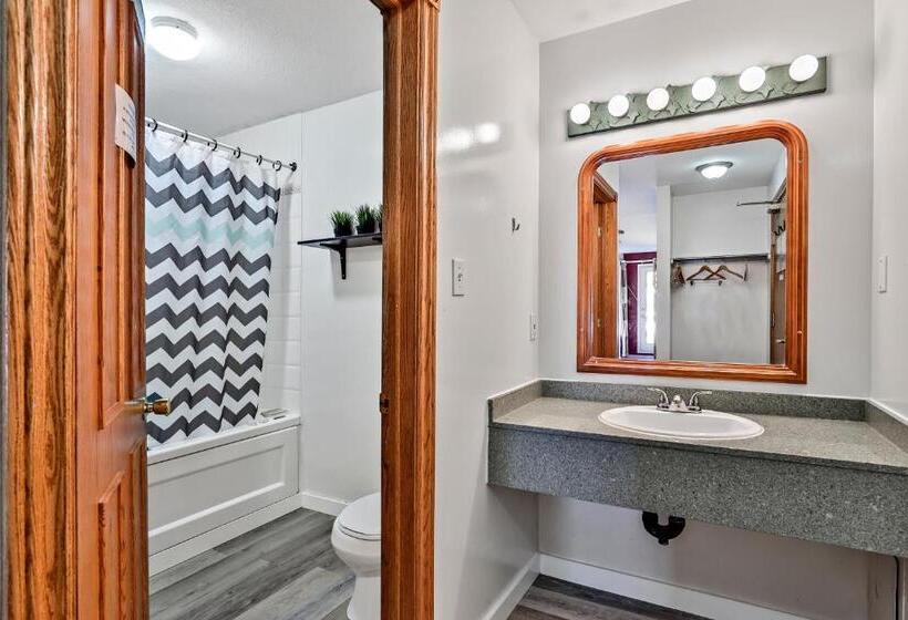 מיטה בחדר משותף, Samesun Banff Hostel