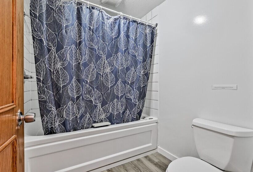 מיטה בחדר משותף, Samesun Banff Hostel