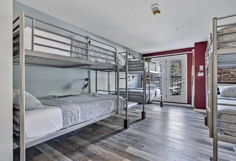 ルームシェアのワンベッド, Samesun Banff Hostel