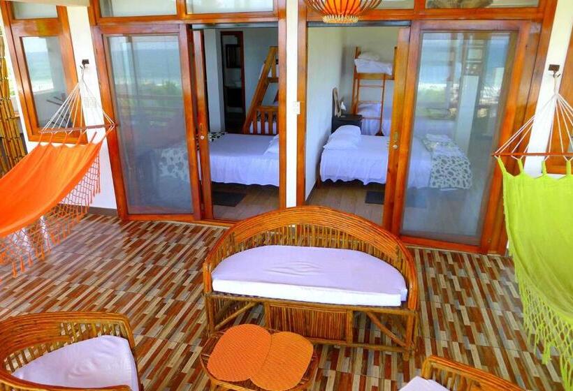 اتاق استاندارد چهار تخته با چشمانداز دریا, Sotavento