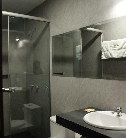 غرفة قياسية, Vallehermoso Lunahuana