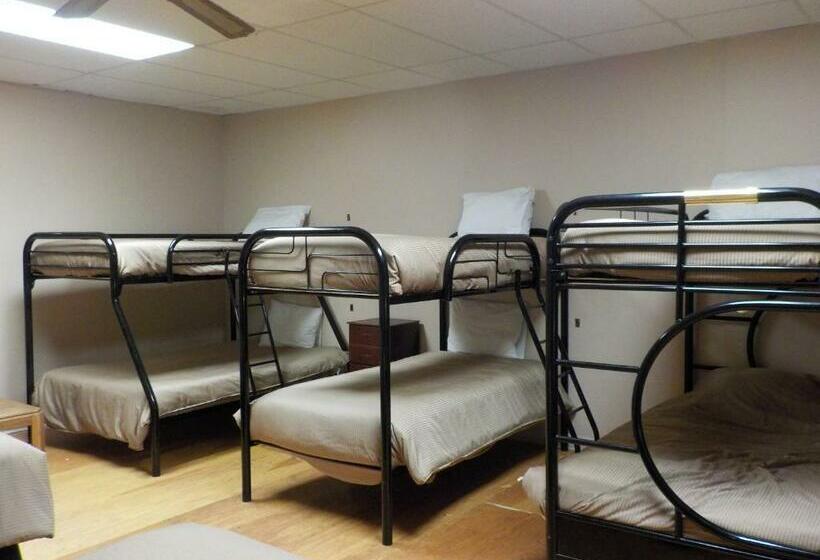 공동 객실, Vernon Hostel