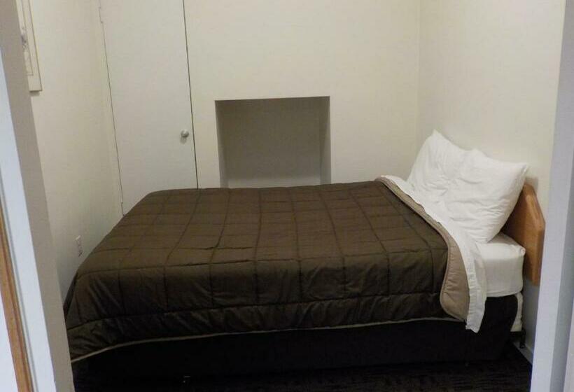 스탠다드 룸 공동 욕실, Vernon Hostel