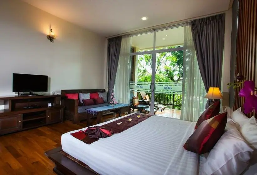 バルコニー付きデラックスルーム, Pattra Vill Resort