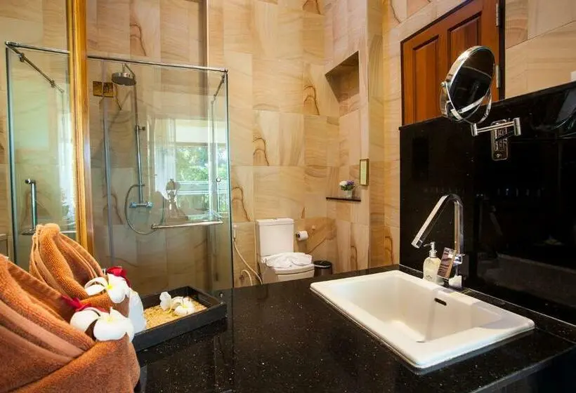 バルコニー付きデラックスルーム, Pattra Vill Resort
