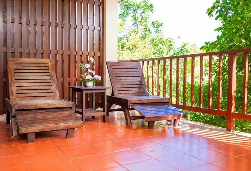 バルコニー付きデラックスルーム, Pattra Vill Resort