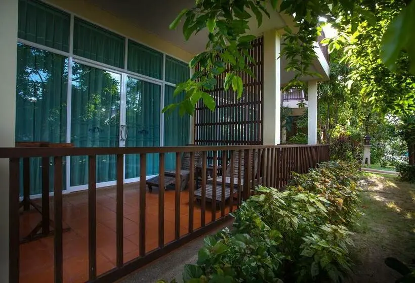 バルコニー付きデラックスルーム, Pattra Vill Resort