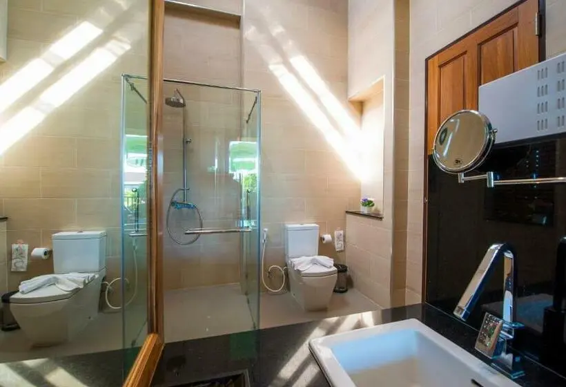 バルコニー付きデラックスルーム, Pattra Vill Resort