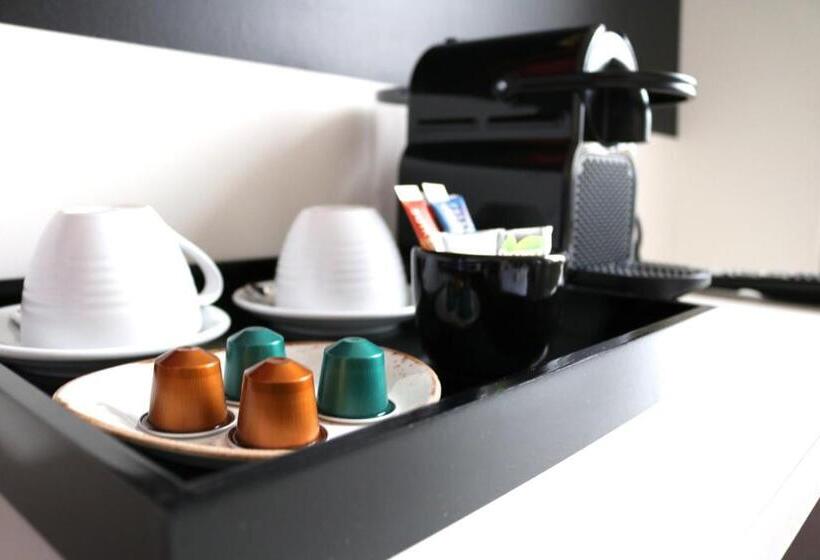 סוויטת ג'וניור, Saillant Hotel Maastricht City Centre   Auping Hotel Partner