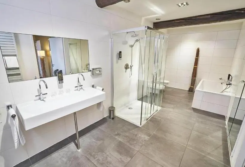 エクゼクティブトリプル, Saillant Hotel Maastricht City Centre Auping Hotel Partner
