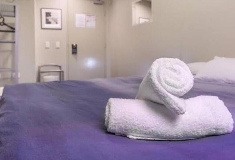스탠다드 룸 공동 욕실, Big Backpackers Hostel