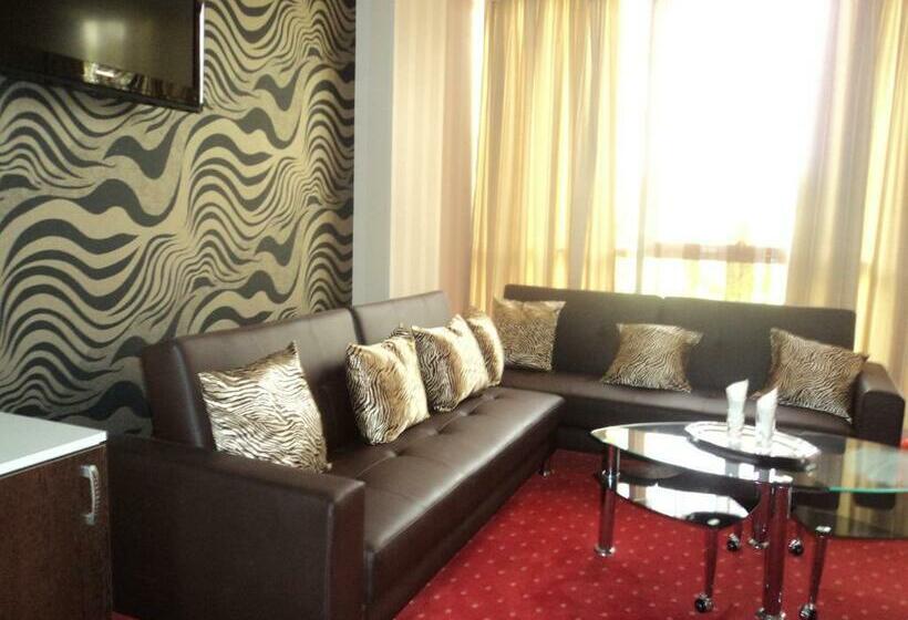 סוויטת ג'וניור, Boutique Shine