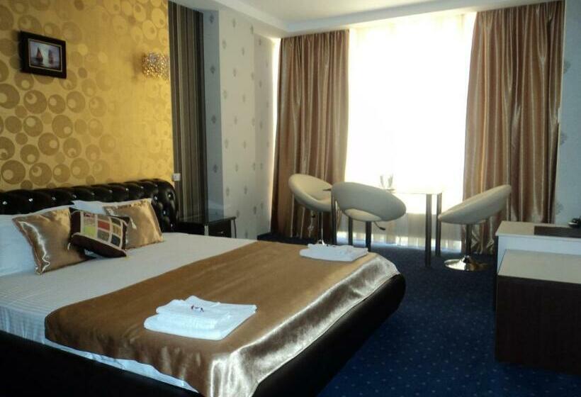 חדר סופריור, Boutique Shine