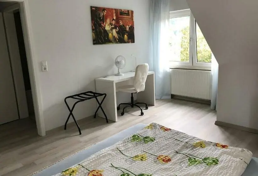 Standard Yhden Hengen Huone, Elfenberg