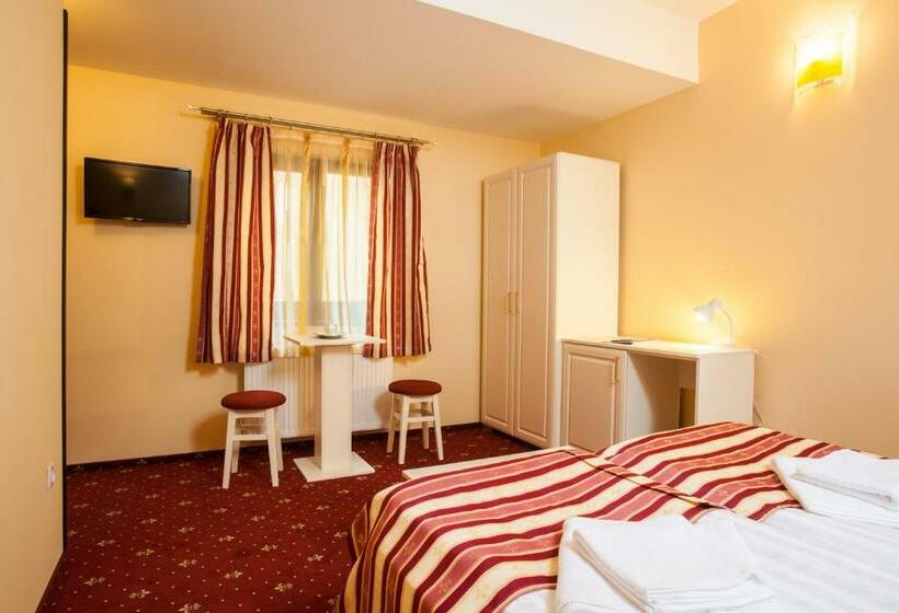 חדר דלוקס, Extravagance