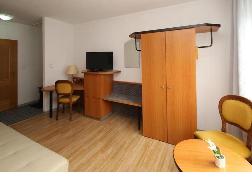 스탠다드 스튜디오, Berghof Wasserkuppe & Gästehaus Fuldaquelle