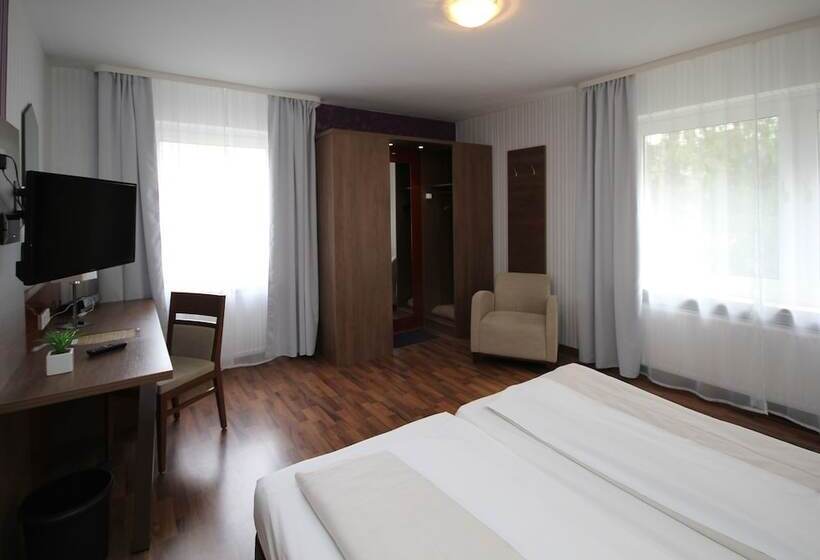 Четырехместный Номер Стандарт, Berghof Wasserkuppe & Gästehaus Fuldaquelle