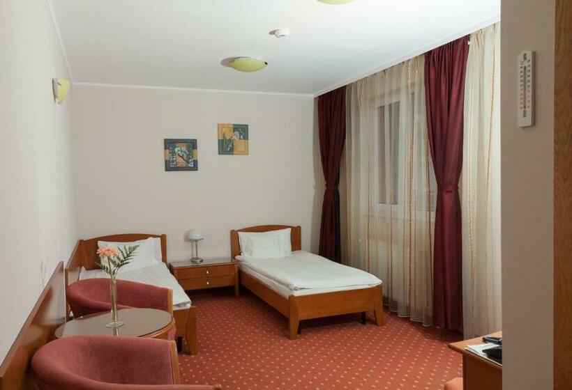 Номер Стандарт с Балконом, Hermes