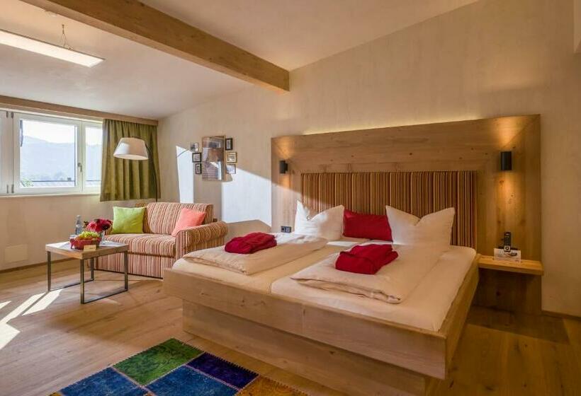 Suite Vista Montanha, Keindl