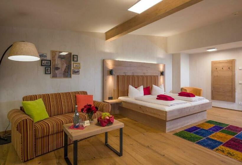 Suite Vista Montanha, Keindl