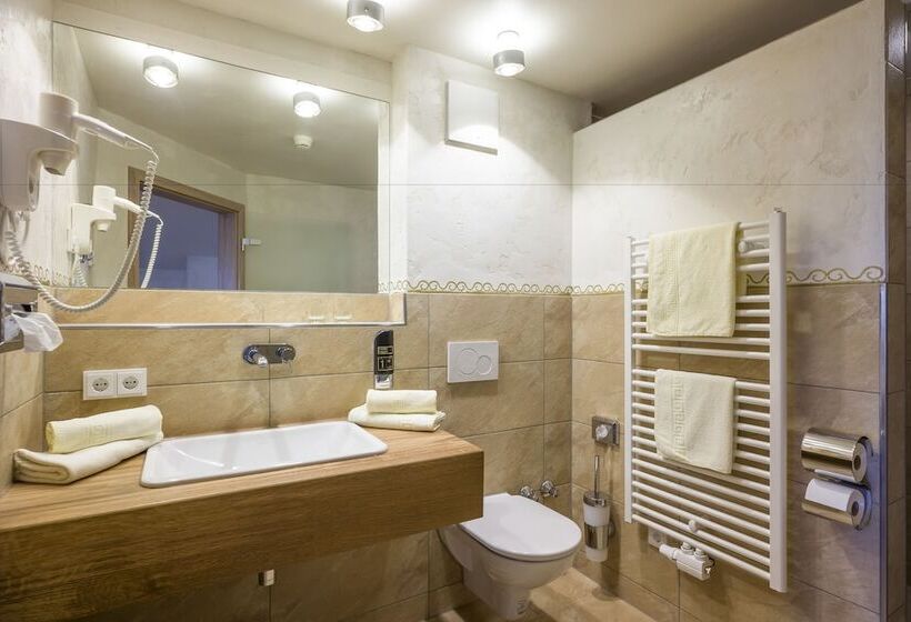 Suite Vista Montanha, Keindl