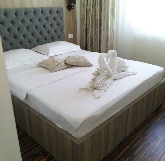 חדר סטנדרט, La John