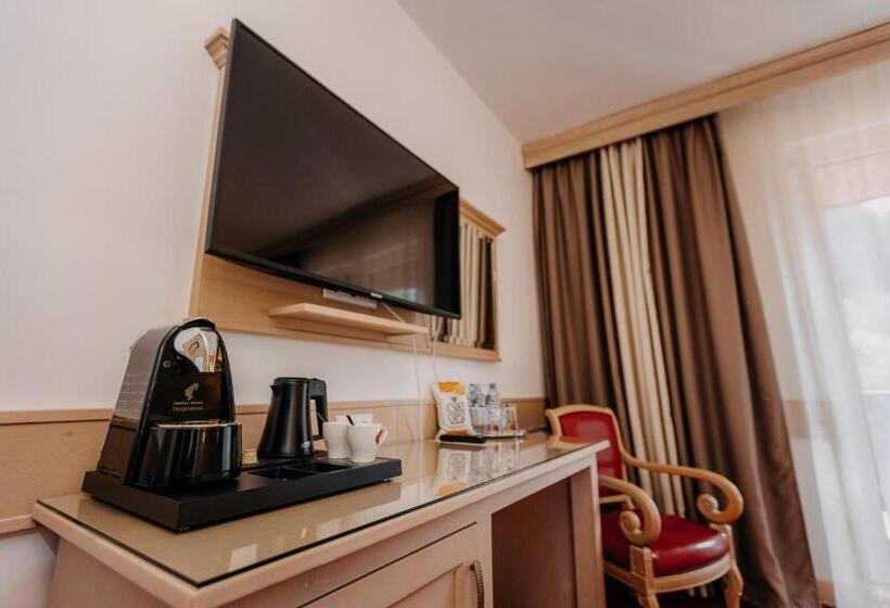 スーペリアールーム, Lacu Rosu