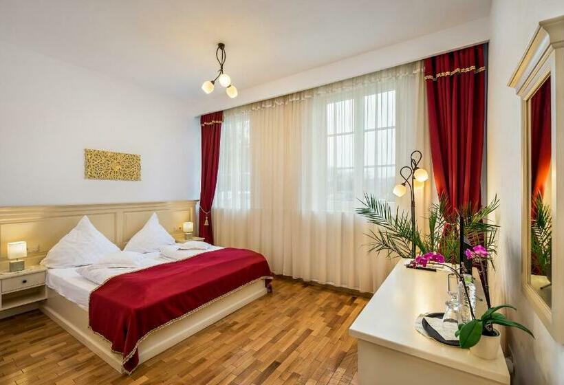 سوییت خانوادگی, Palatul Brukenthal Avrig